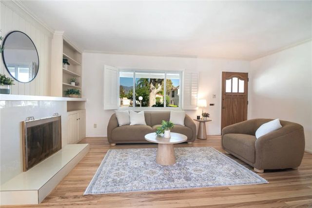 405 N Griffith Park, Burbank, CA 91506