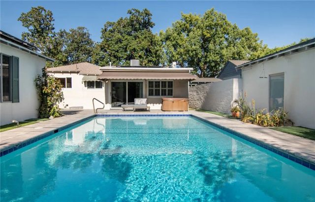 405 N Griffith Park, Burbank, CA 91506