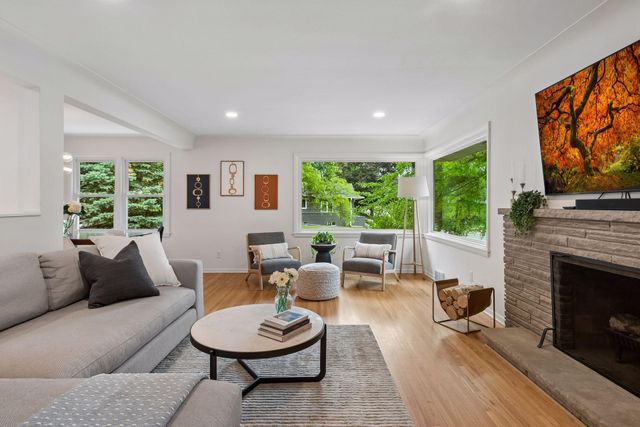5700 Xerxes Avenue S, Edina, MN 55410
