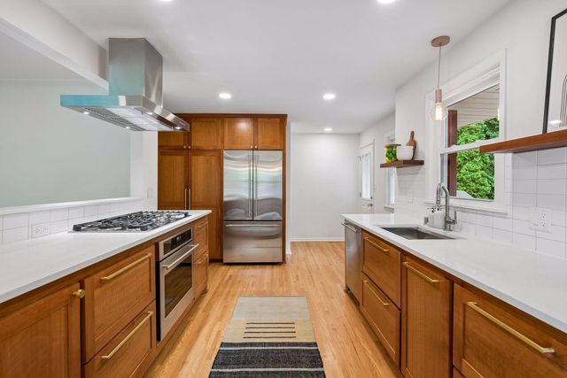 5700 Xerxes Avenue S, Edina, MN 55410