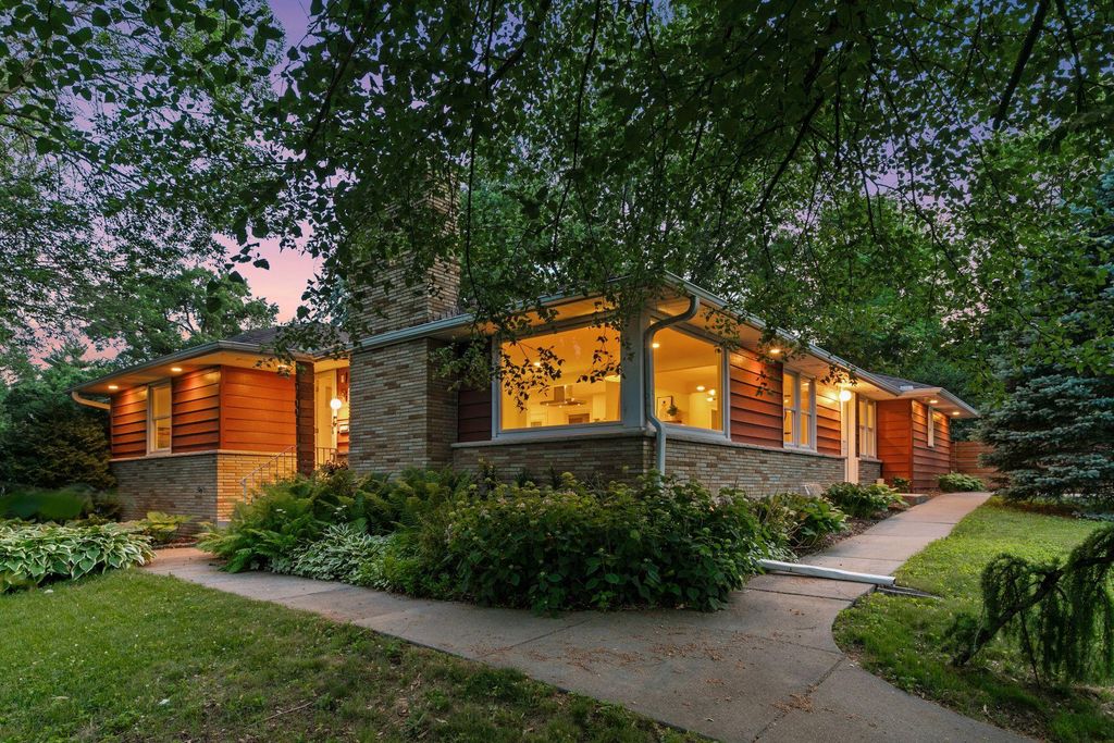 5700 Xerxes Avenue S, Edina, MN 55410