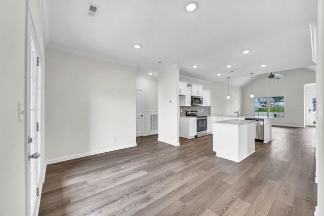 401 Blackjack Oak Ct, Clarksville, TN 37043
