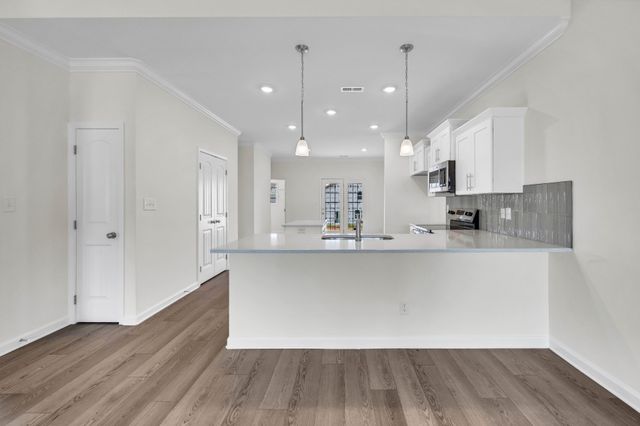 401 Blackjack Oak Ct, Clarksville, TN 37043