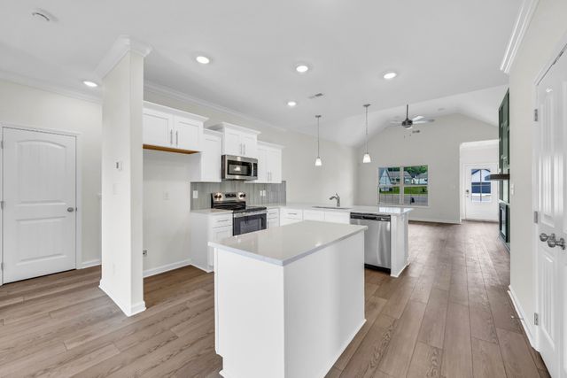 401 Blackjack Oak Ct, Clarksville, TN 37043