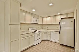 1410 Heritage Landing 105, St Charles, MO 63303