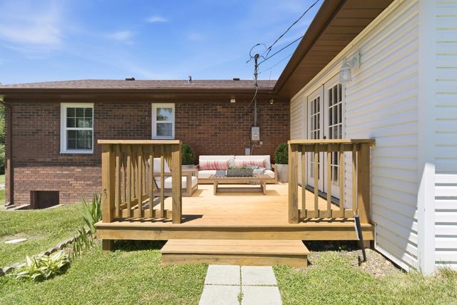 3011 Simpson Drive, Somerset, KY 42503