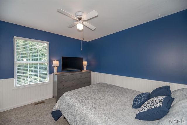 5929 Woodbrook Drive, St Louis, MO 63129