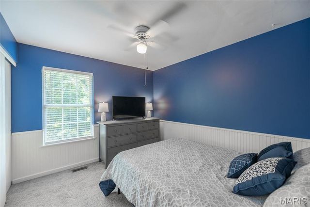 5929 Woodbrook Drive, St Louis, MO 63129