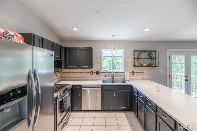 5929 Woodbrook Drive, St Louis, MO 63129