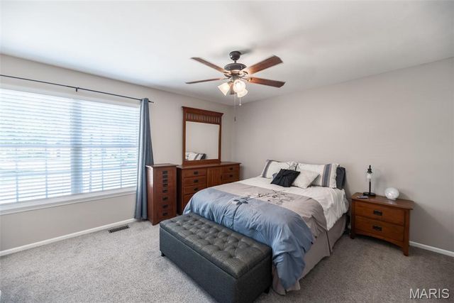5929 Woodbrook Drive, St Louis, MO 63129