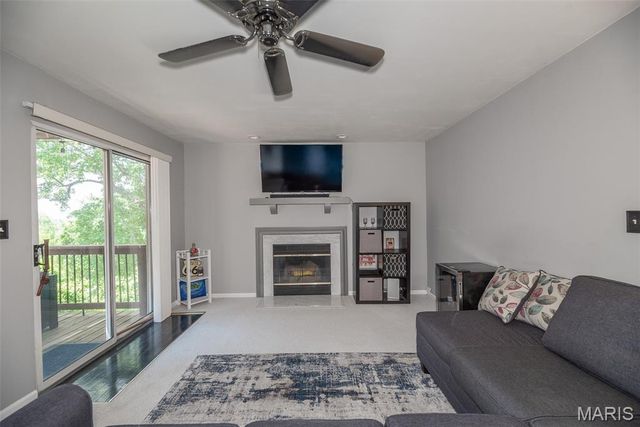 5929 Woodbrook Drive, St Louis, MO 63129