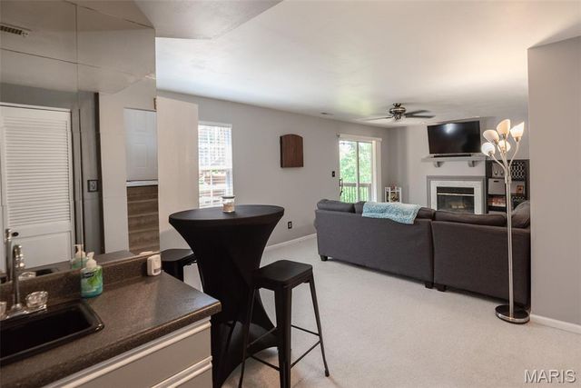 5929 Woodbrook Drive, St Louis, MO 63129