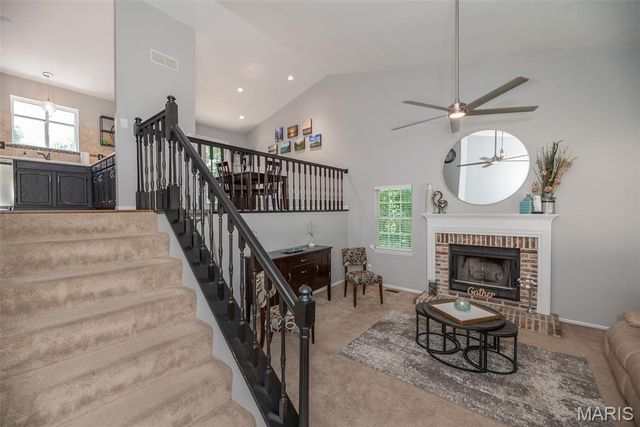 5929 Woodbrook Drive, St Louis, MO 63129