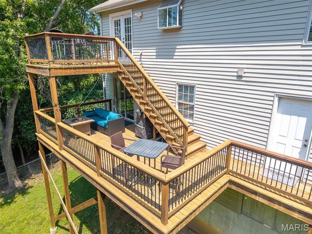 5929 Woodbrook Drive, St Louis, MO 63129