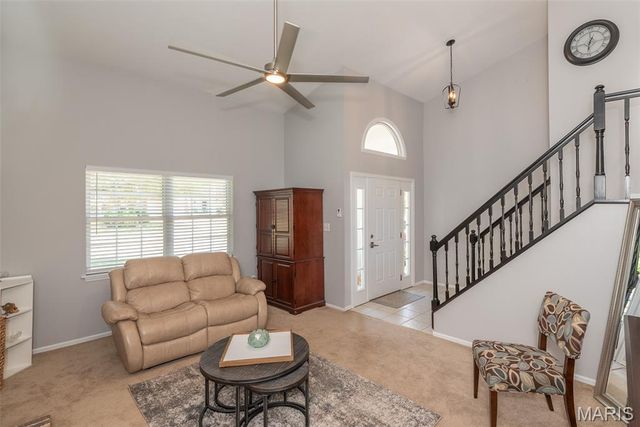 5929 Woodbrook Drive, St Louis, MO 63129