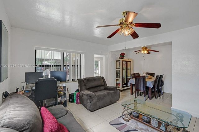 1379 NE 177th St, North Miami Beach, FL 33162
