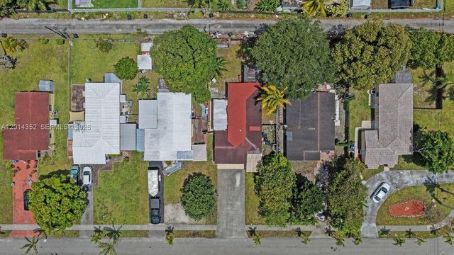 1379 NE 177th St, North Miami Beach, FL 33162