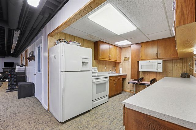 7373 Dell Road, Saline, MI 48176