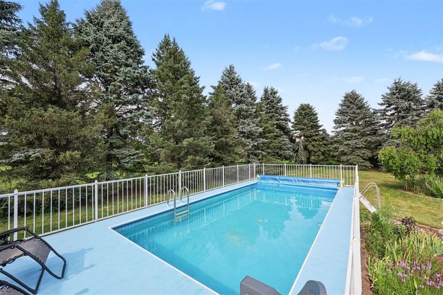 7373 Dell Road, Saline, MI 48176