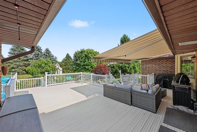 7373 Dell Road, Saline, MI 48176