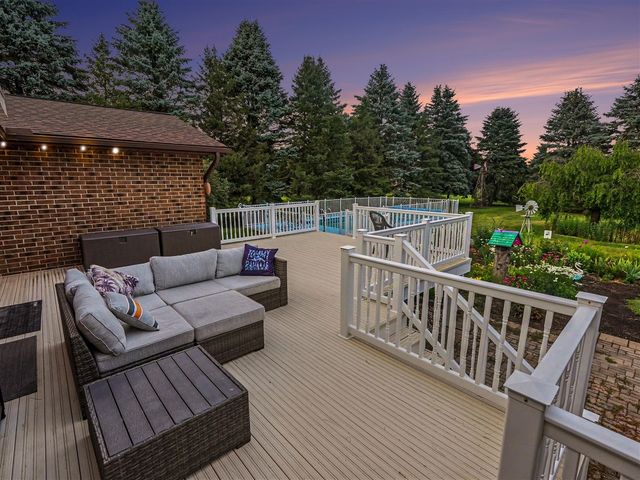 7373 Dell Road, Saline, MI 48176