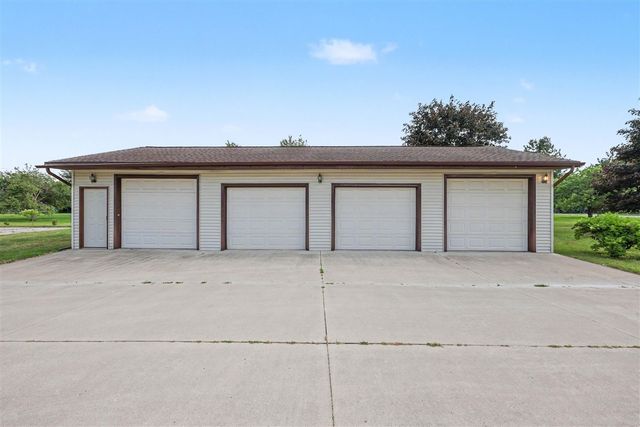 7373 Dell Road, Saline, MI 48176