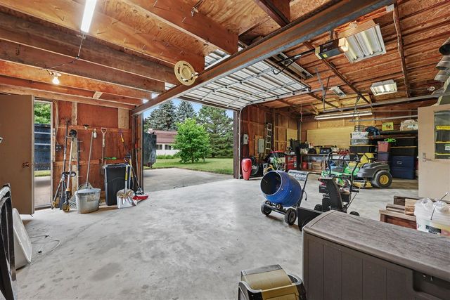 7373 Dell Road, Saline, MI 48176