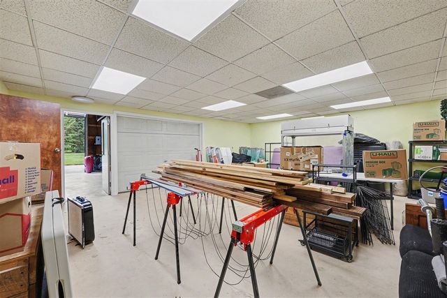 7373 Dell Road, Saline, MI 48176