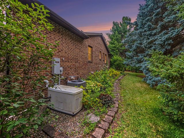 7373 Dell Road, Saline, MI 48176