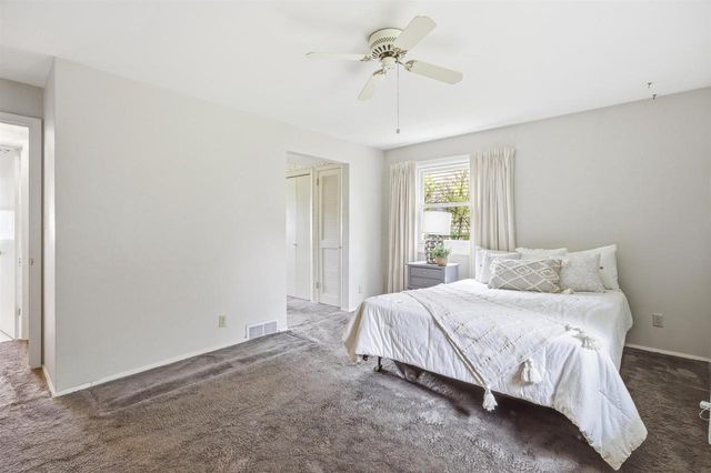 2717 N ELMWOOD COURT, Appleton, WI 54911