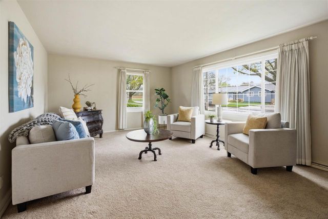 2717 N ELMWOOD COURT, Appleton, WI 54911