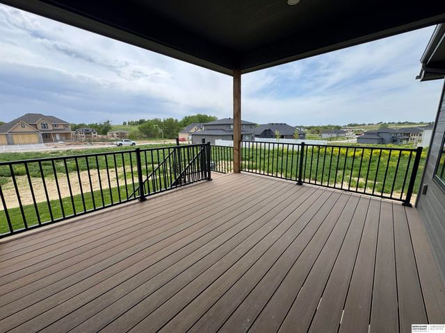 21723 Glenmore Drive, Gretna, NE 68028