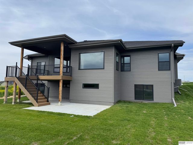 21723 Glenmore Drive, Gretna, NE 68028