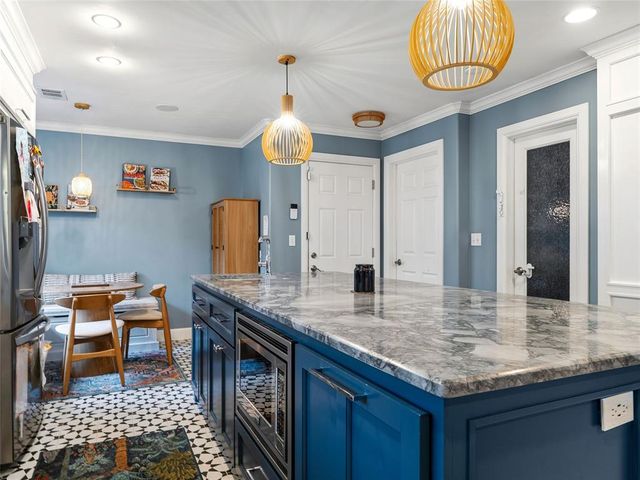 1722 Coventry Lane, Nichols Hills, OK 73120