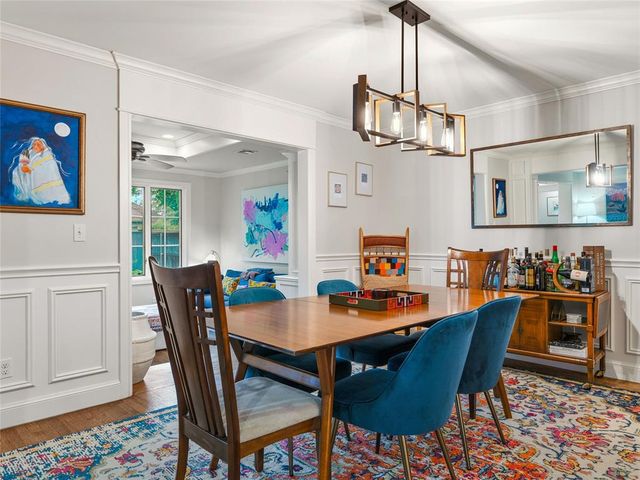 1722 Coventry Lane, Nichols Hills, OK 73120