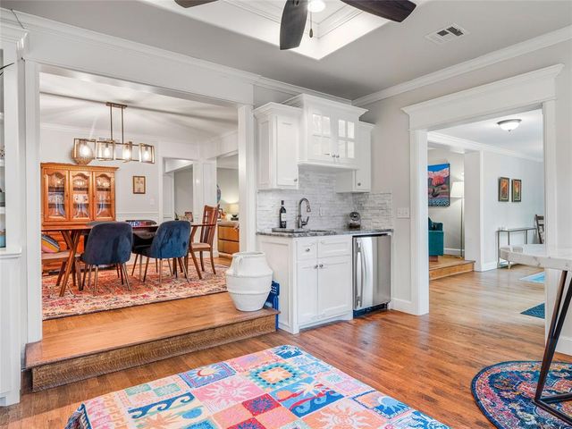 1722 Coventry Lane, Nichols Hills, OK 73120