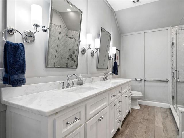 1722 Coventry Lane, Nichols Hills, OK 73120