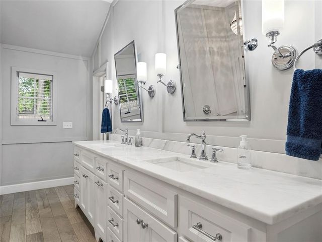 1722 Coventry Lane, Nichols Hills, OK 73120