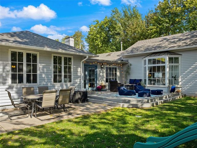 1722 Coventry Lane, Nichols Hills, OK 73120