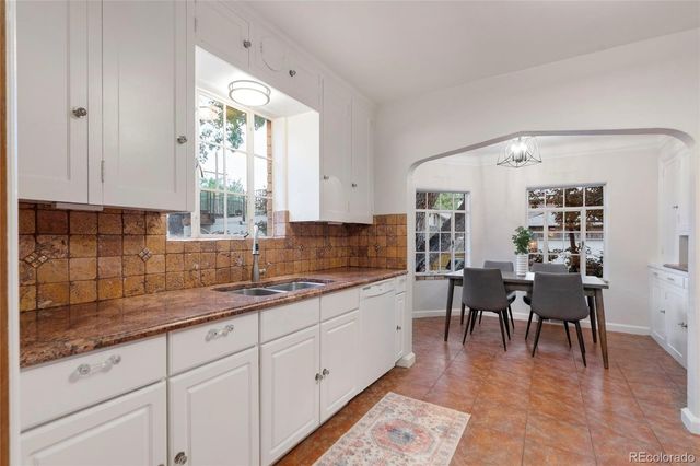 725 Monaco Parkway, Denver, CO 80220