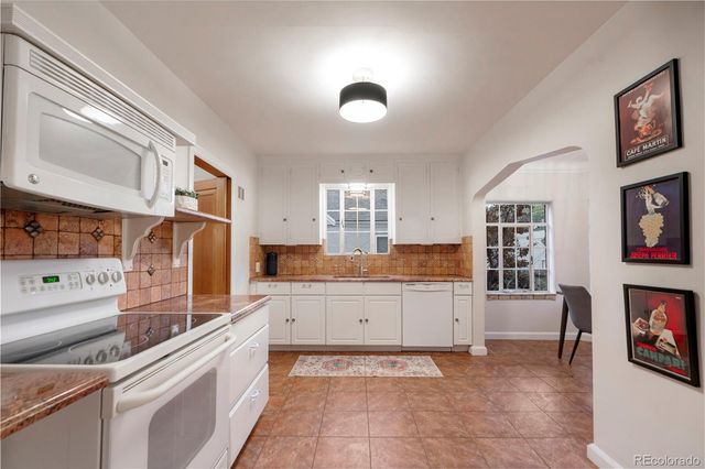 725 Monaco Parkway, Denver, CO 80220