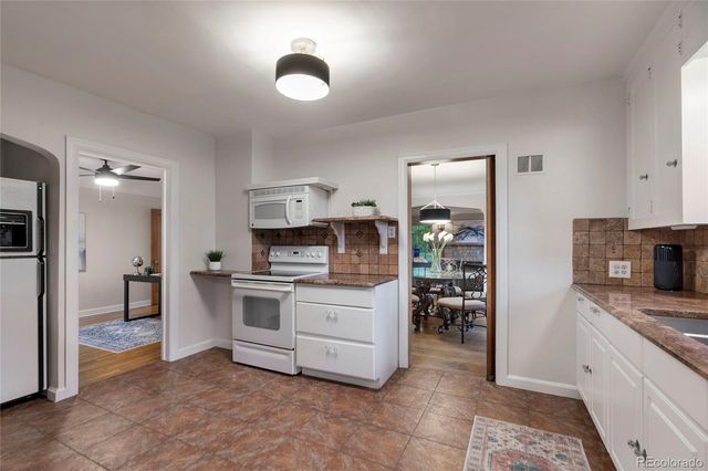 725 Monaco Parkway, Denver, CO 80220