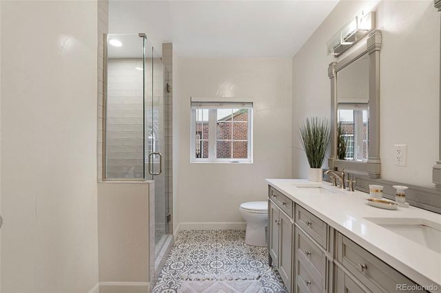 725 Monaco Parkway, Denver, CO 80220