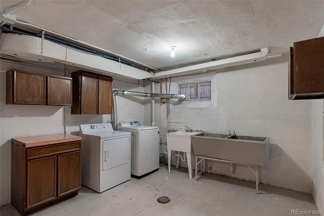 725 Monaco Parkway, Denver, CO 80220
