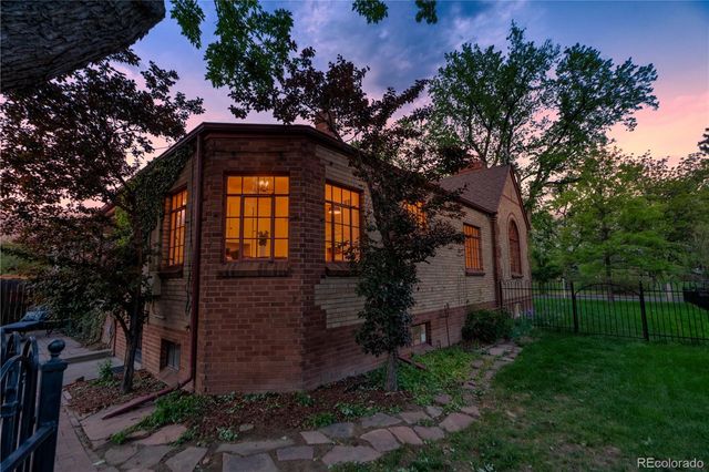 725 Monaco Parkway, Denver, CO 80220