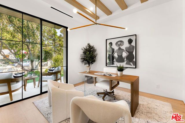 311 N Bowling Green Way, Los Angeles, CA 90049