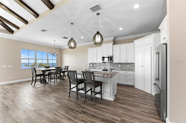 310 COMPASS POINT DRIVE 201, Bradenton, FL 34209