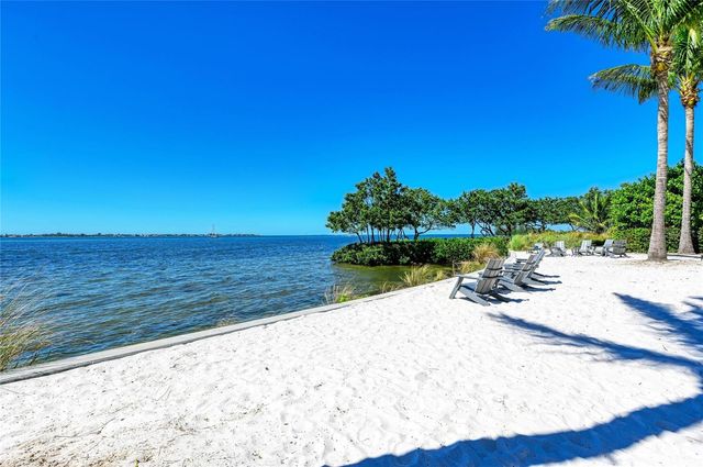 310 COMPASS POINT DRIVE 201, Bradenton, FL 34209