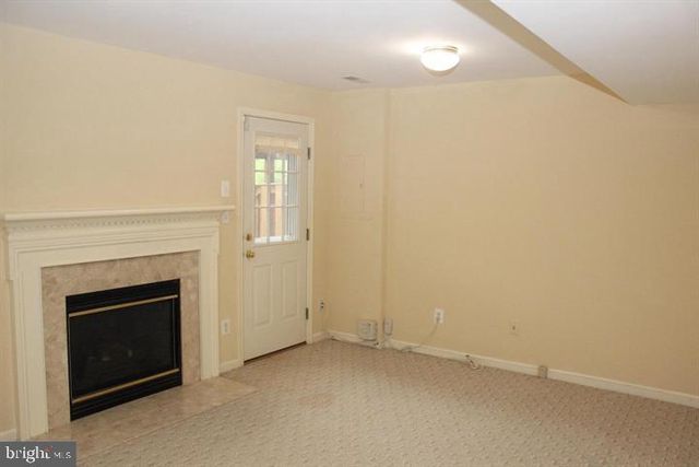 2555 CHASE WELLESLEY DR, Herndon, VA 20171