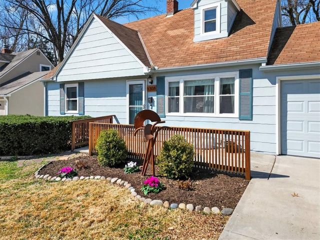 8306 Madison Avenue, Kansas City, MO 64114